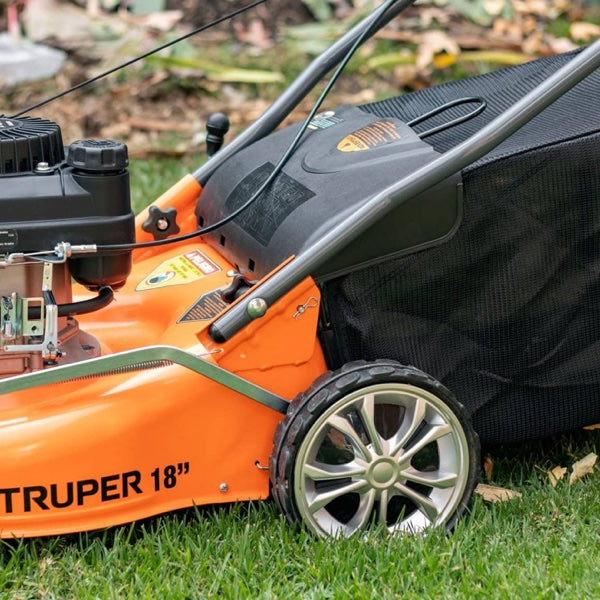 Podadora Con Motor A Gasolina De 4 HP 18" De Corte, Truper, Mod. 19966